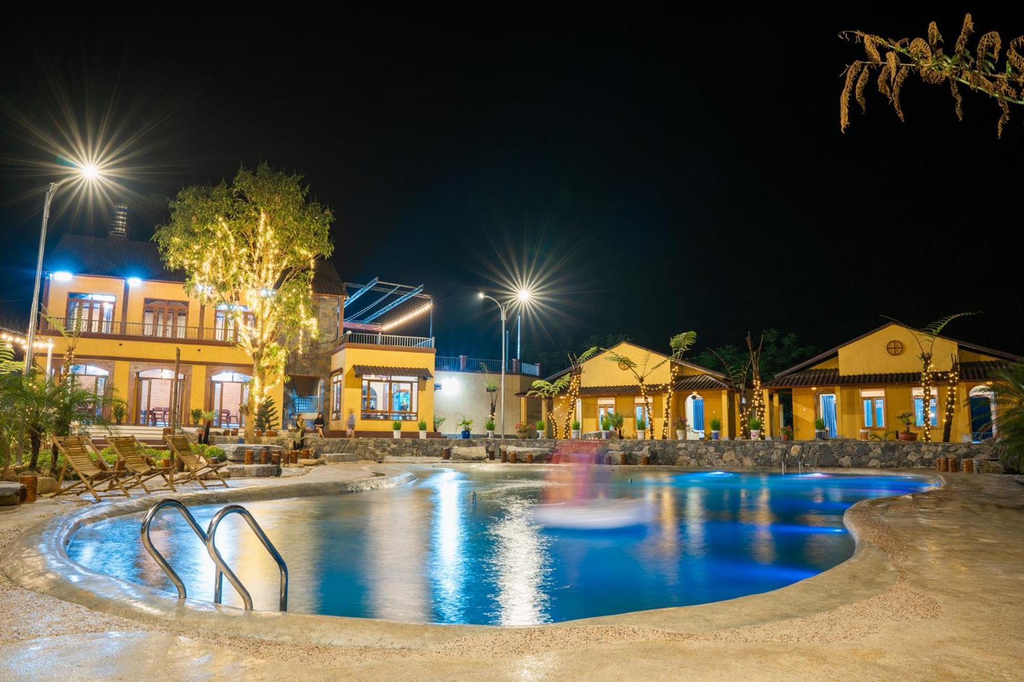 Sky Bay Hotel